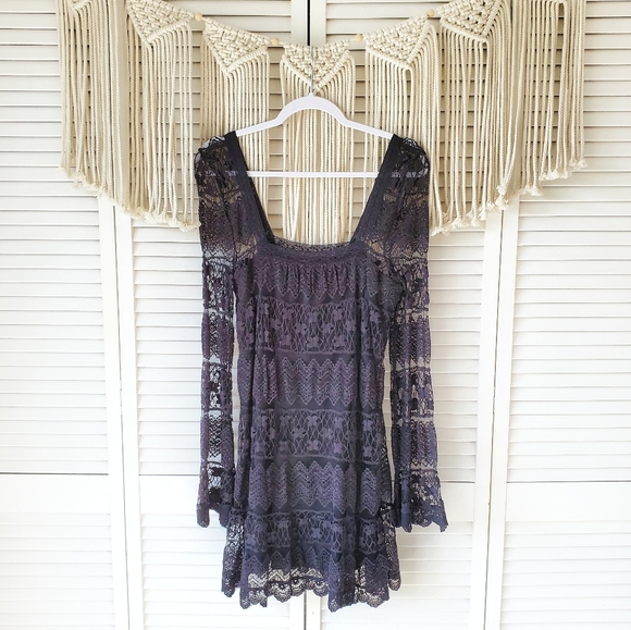 UO KIMCHI BLUE Buttercup Lace Bell Sleeve Dress M - Picture 3 of 8